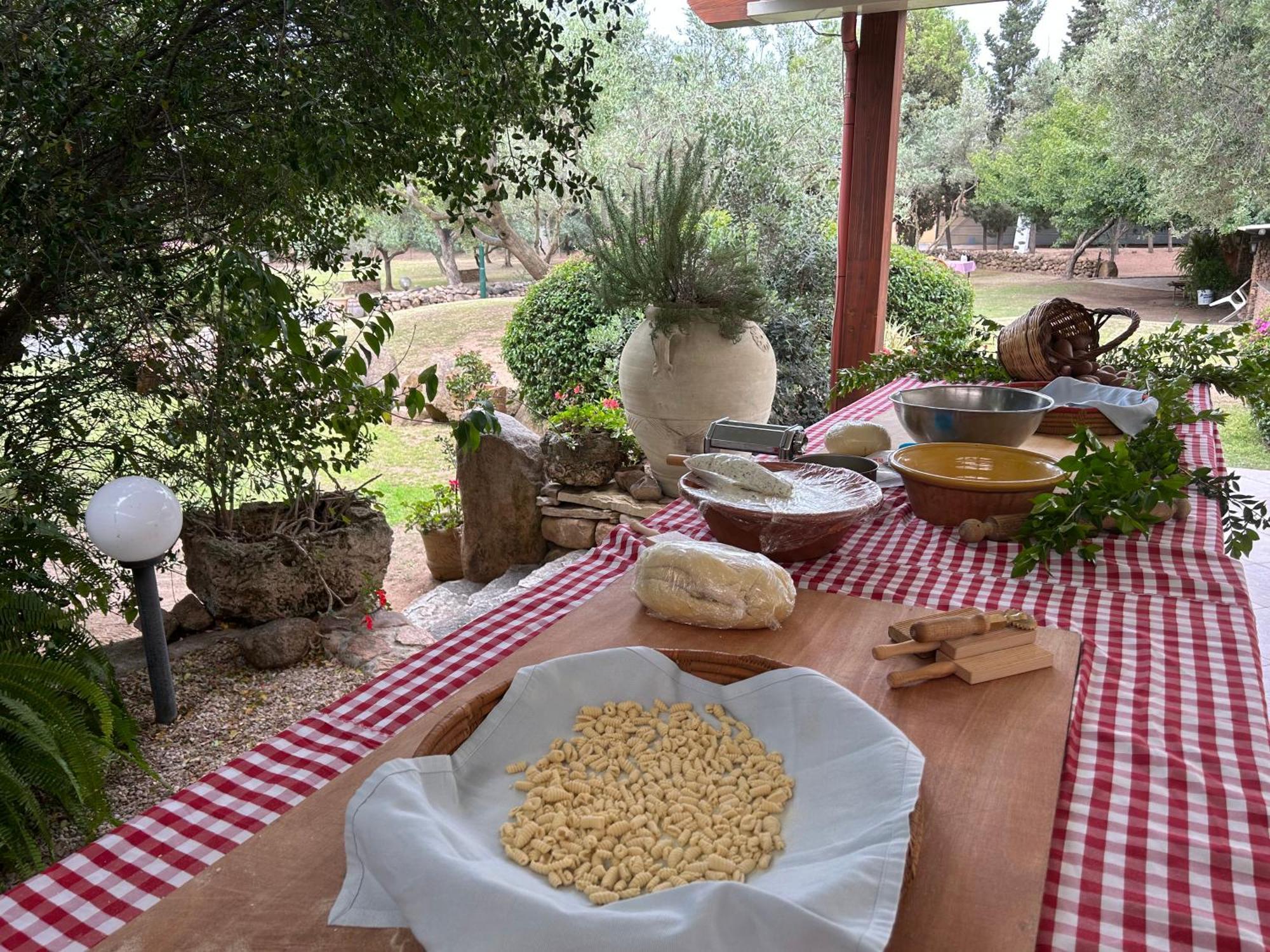 Agriturismo La Biada Is Morus Esterno foto